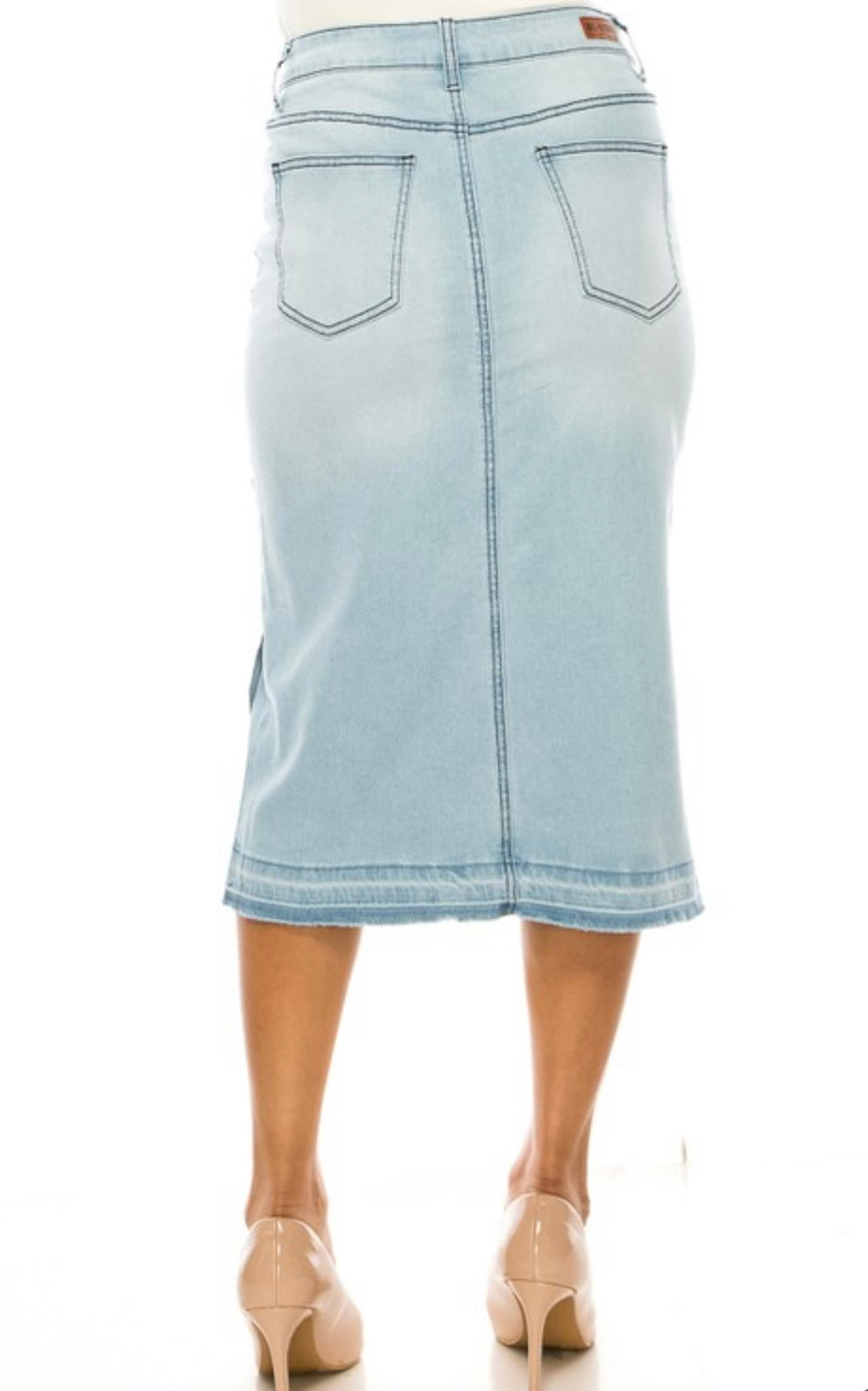 Charming Denim Skirt in Small - 3X