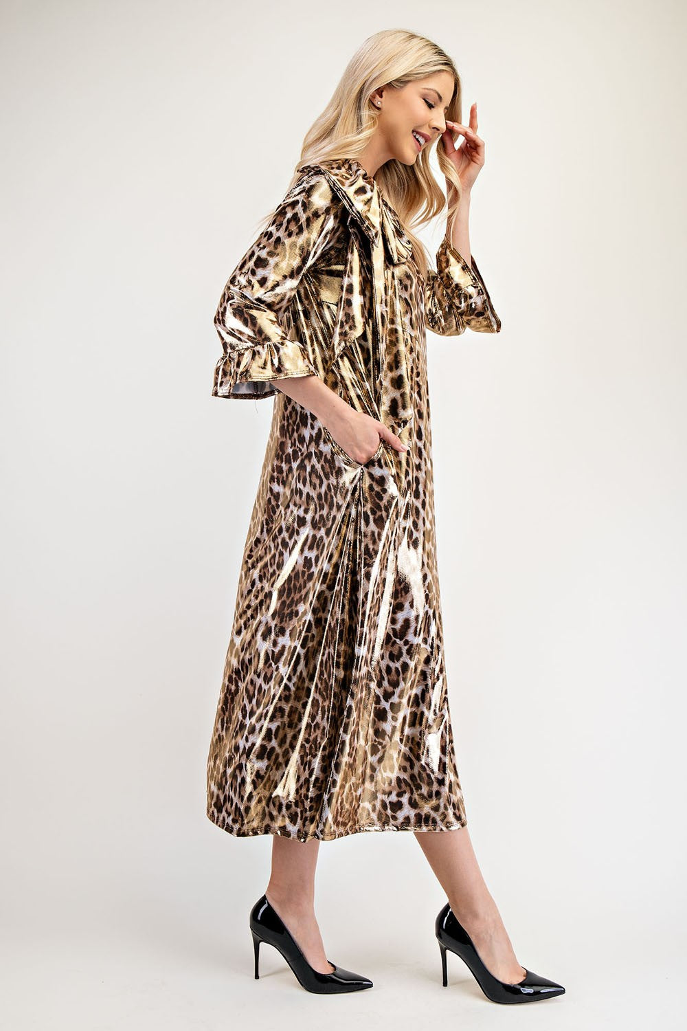 Side view of leopard dress in gold shimmer 