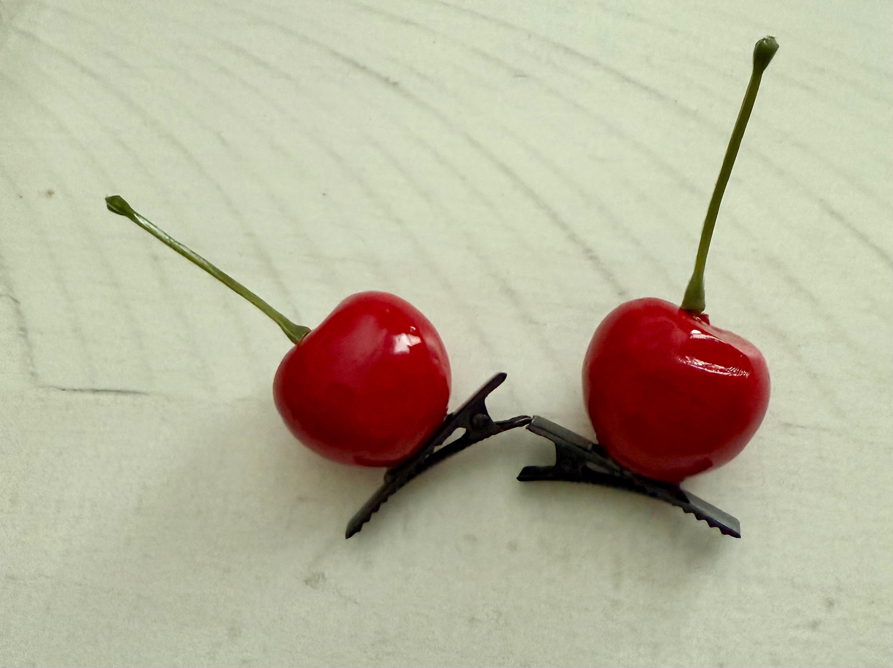 Cherry Pop Clip